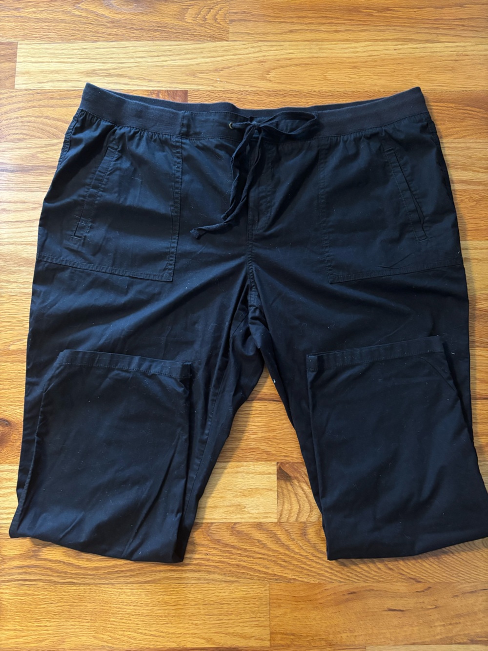 Liz Claiborne Black Women's Classic Pull On Pants with Drawstring